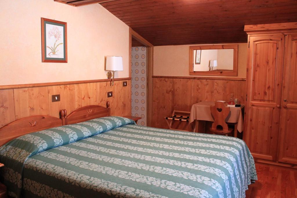 Hotel Edelweiss Courmayeur Room photo