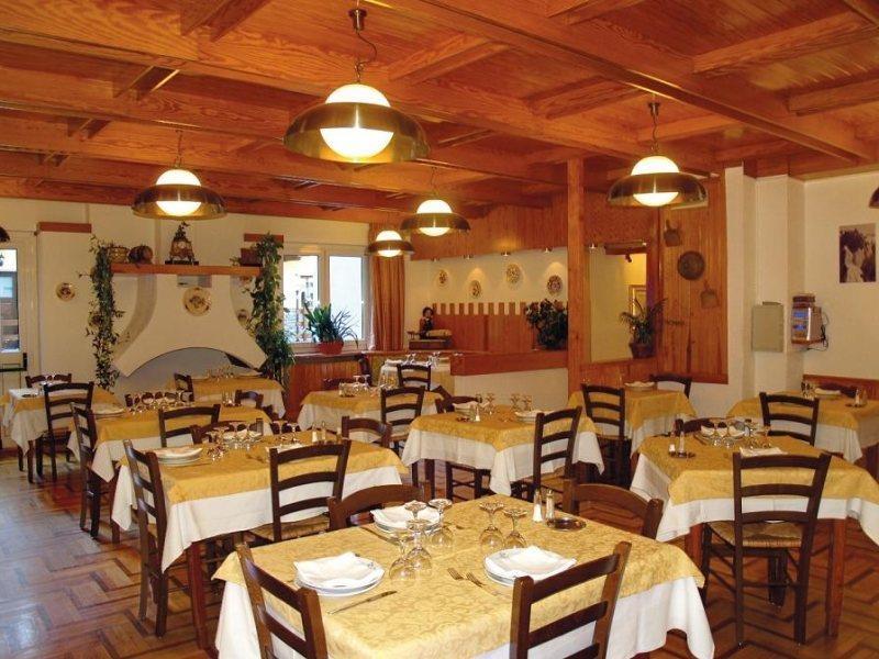 Hotel Edelweiss Courmayeur Exterior photo